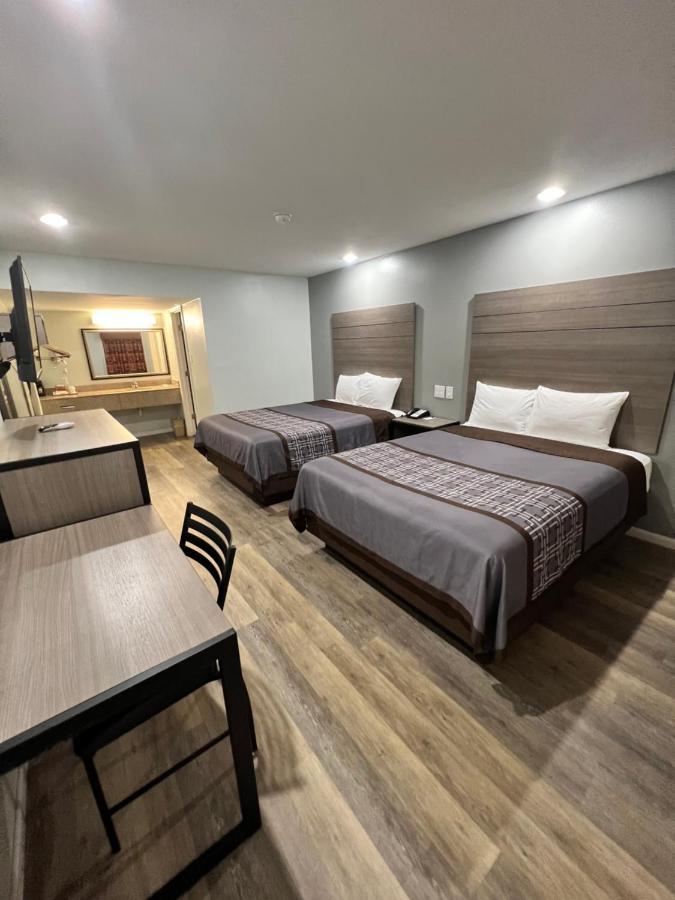 Continental Inn And Suites Nacogdoches Tx Sfa University Downtown Exteriör bild