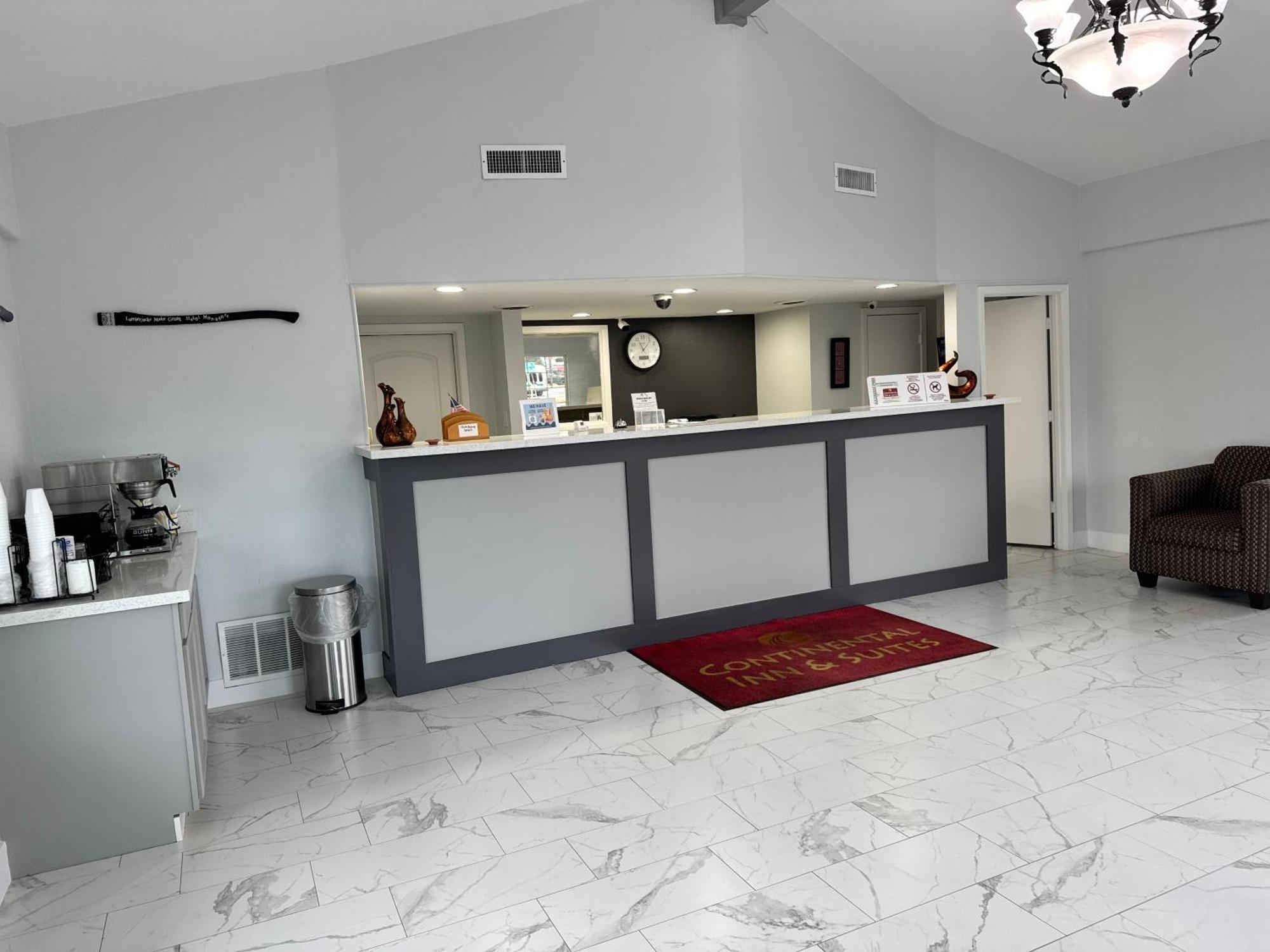 Continental Inn And Suites Nacogdoches Tx Sfa University Downtown Exteriör bild