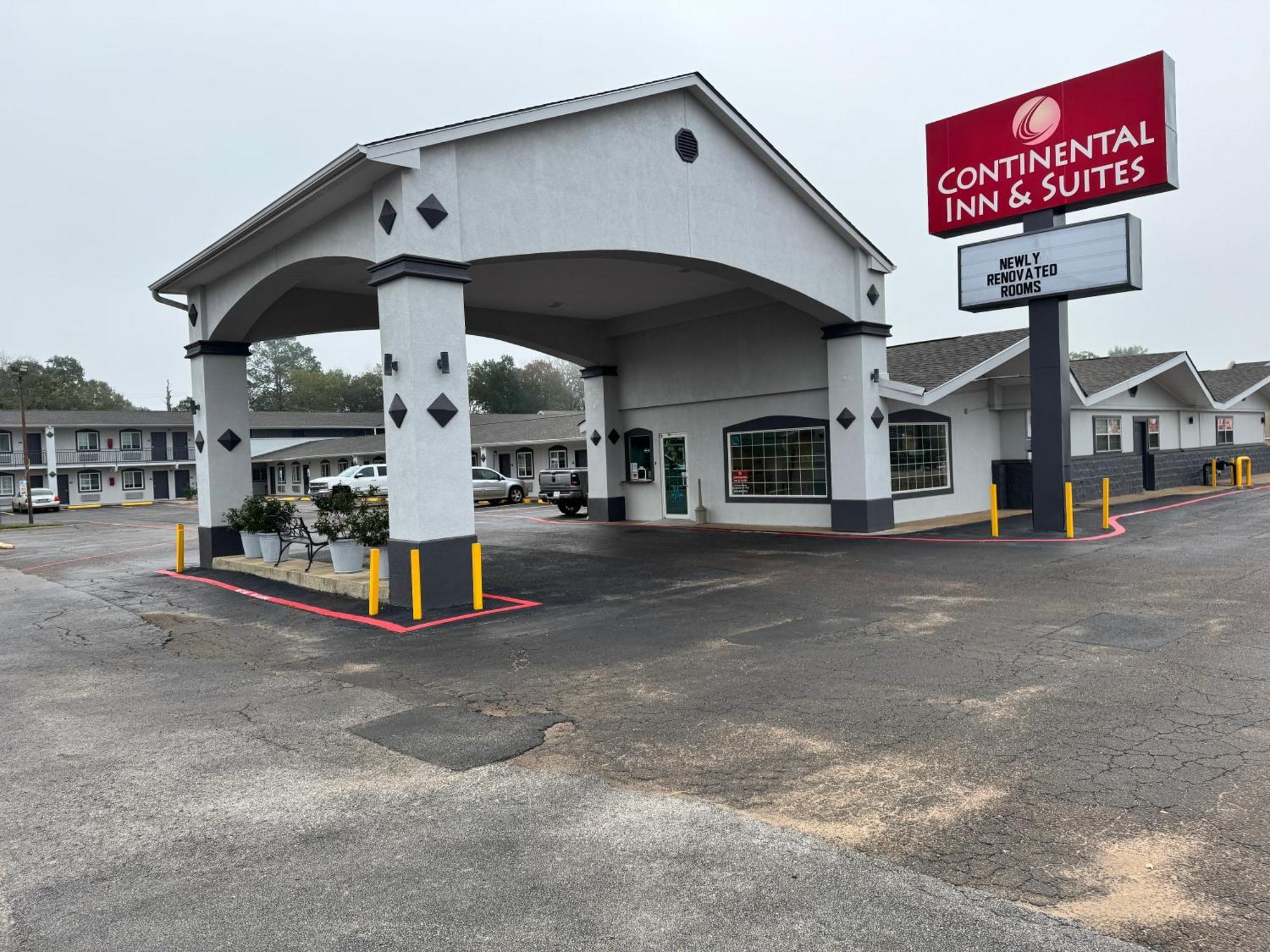Continental Inn And Suites Nacogdoches Tx Sfa University Downtown Exteriör bild